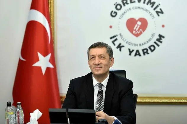 Bakan Selçuk duyurdu: Bizim kızlar matematikte dünya ortalamalarını altüst etti