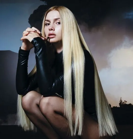 Aleyna Tilki ve sevgilisi Kadir Güneş’in yanındaki koruma iki kadını taciz etti!-3