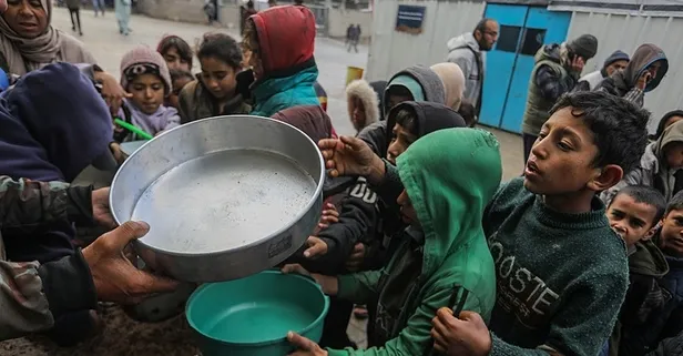 Filistinliler topraklarını sattı diyenlere bunu gösterin! İsrail mahkemesi 150 Filistinliye evlerini boşaltmaları için 21 gün süre verdi