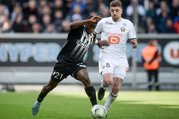 transfer-haberleri-fenerbahceden-cimboma-transfer-calimi-galatasaray-istiyordu-1655389009128.jpg Transfer haberleri: Fenerbahçe'den Cimbom'a transfer çalımı! Galatasaray istiyordu...-4