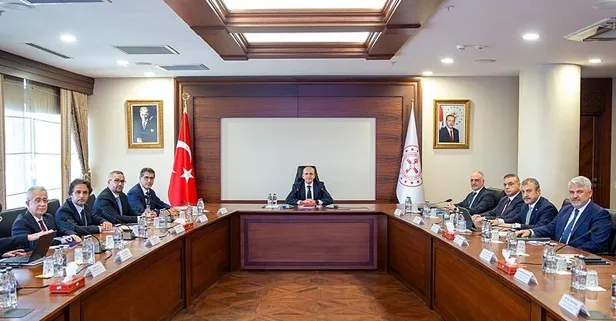 Bakan Mehmet Şimşek'in başkanlığındaki Finansal İstikrar Komitesi toplandı