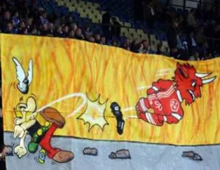 Birbirinden güzel tribün şovları