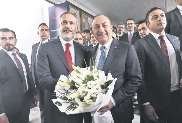 Dışişleri Bakanı Hakan Fidan'ı Batı medyası manşete taşıdı!-3