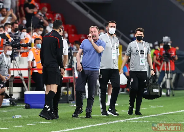 Ziraat Türkiye Kupası'nı kazanan Beşiktaş kupayı kaldırdı! İşte kutlamalardan kareler... - 39