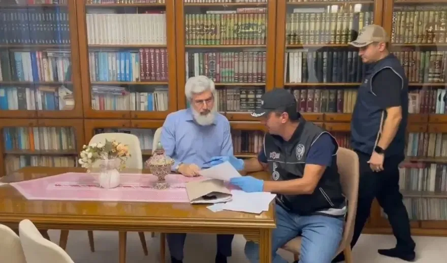 alparslan-kuytul-sorusturmasinda-5-sirkete-kayyum-atandi-levent-borek-de-listede-1787136874099.jpeg Alparslan Kuytul soruşturmasında 5 şirkete kayyum atandı! Levent Börek de listede-2