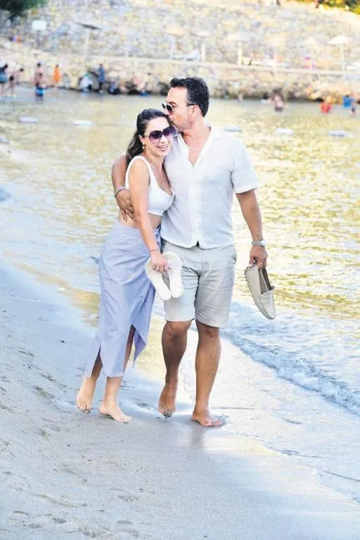 Nihan Akın ve Enis Tünay 5. yıl dönümlerini tanıştıkları yerde kutladı!-1