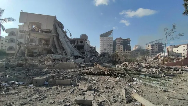 haham-elhanan-beckin-sozleri-sosyal-medyada-gundem-oldu-barisin-tek-yolu-isgal-edilen-tum-topraklari-filistine-1696959942283.jpeg Haham Elahanan Beck'in sözleri sosyal medyada gündem oldu: Barışın tek yolu işgal edilen tüm toprakları Filistin'e iade etmek-4