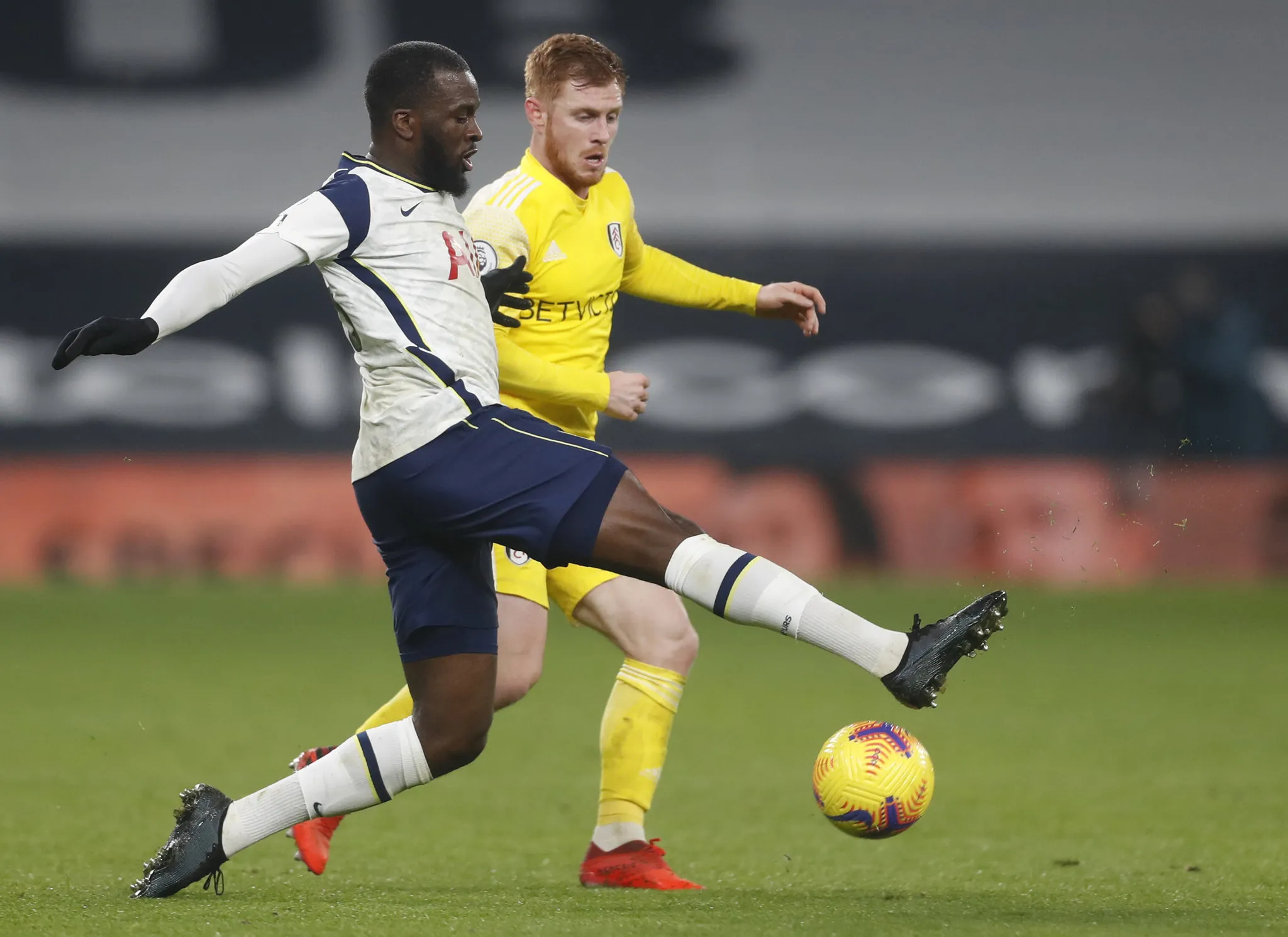 Galatasaray'a şampiyon orta saha! - 14