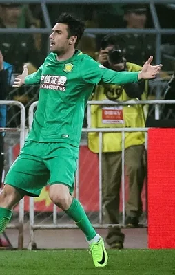 Burak Yılmaz'a 5 maç ceza