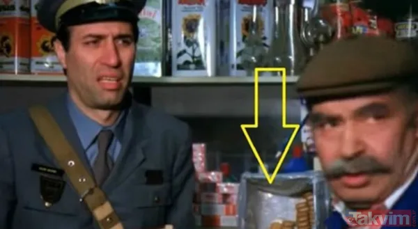 Kemal Sunal'ın Kılıbık filminde inanılmaz hata pes dedirtti! Hata olur ama böylesi zor olur Yeşilçam'ın efsane filmi yıllar sonra... - 2