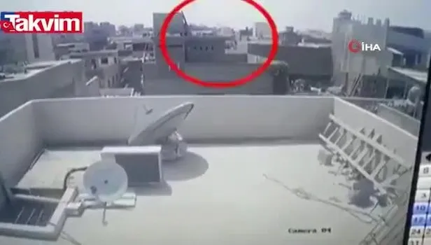 Pakistan'da yolcu uçağının düşme anı görüntüleri ortaya çıktı!