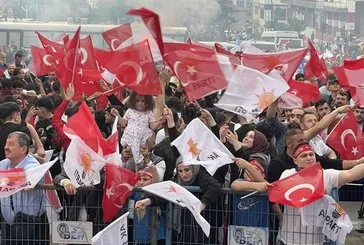 Bursalılar 15 Temmuz Demokrasi Meydanı’nda!