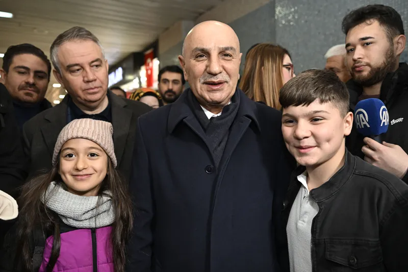 Son dakika: Cumhur İttifakı'nın Ankara adayı Turgut Altınok'tan esnaf ziyareti: Mansur Yavaş 5 yılda 5 metrelik metro yapamadı-5