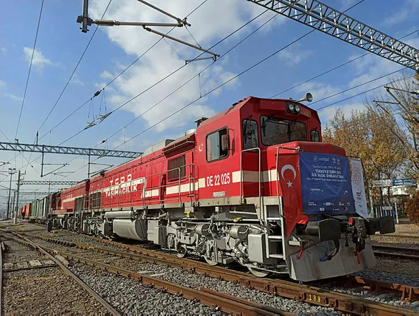 turkiyeden-cine-giden-ilk-ihracat-treni-hazara-acilacak-1607629553360.jpg