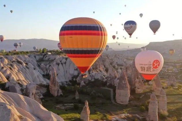 Son dakika: Turizm geliri hedefleri üçüncü kez revize edildi! 50 milyon turist 44 milyar $ gelir