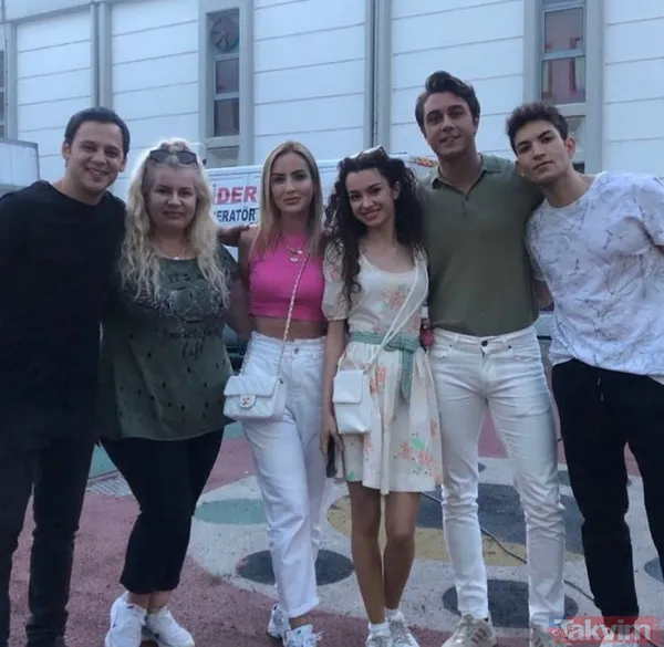 Su Burcu Yazgı Coşkun Ve Annesi Miraç Gündüz