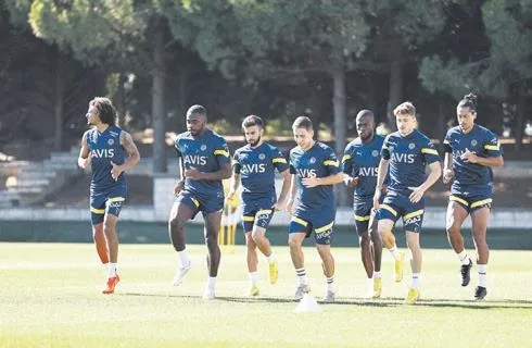 trabzonspor-seri-icin-kayseri-deplasmaninda-l-spor-haberleri-1664582434436.jpeg Trabzonspor seri için Kayseri deplasmanında l Spor haberleri-10