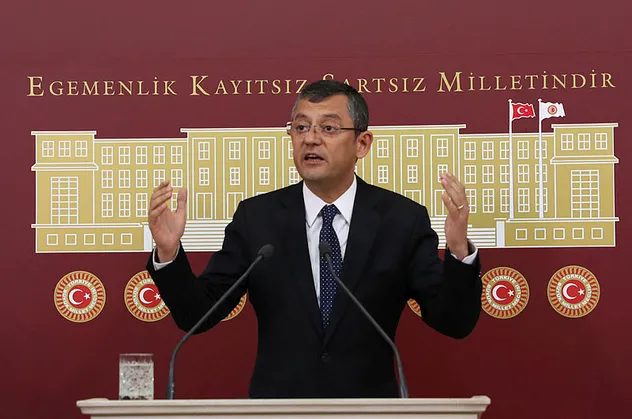Siyasetin paçozlaşma dalgasının öncüleri...