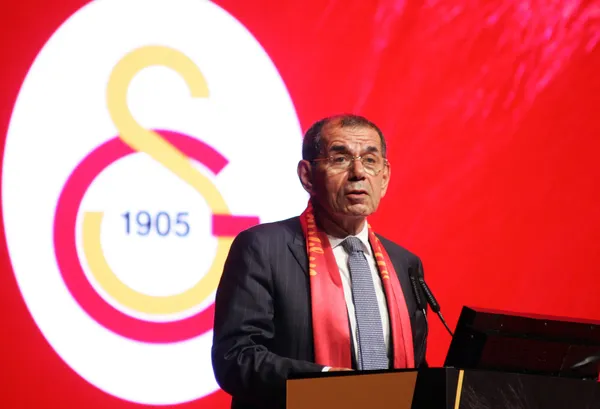 galatasaraya-tekrar-baskan-secilen-dursun-ozbek-mazbatasini-aldi-1655196785960.jpg