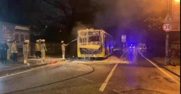 İstanbullu perişan! Üsküdar'da İETT otobüsünde yangın çıktı | Vatandaşlar canını zor kurtardı