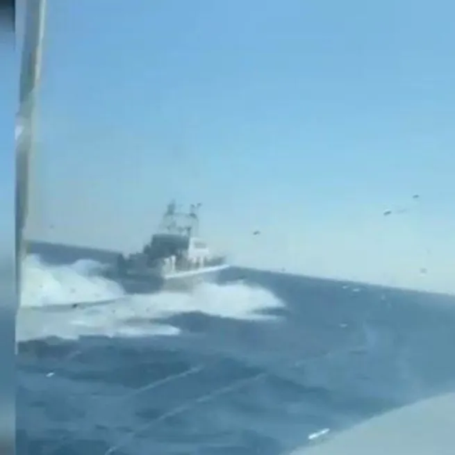 Atina kaşınıyor! Türk teknelerine Yunan tacizi: Sahil Güvenlik Komutanlığı misliyle karşılık verdi