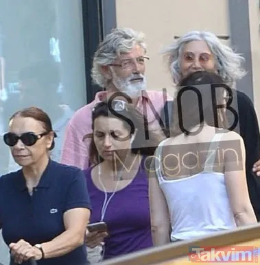 Bu kez Serenay değil annesi! Serenay Sarıkaya'nın annesi Ümran sevgilisiyle sarmaş dolaş! Nişantaşı'nda aşka geldi - 19