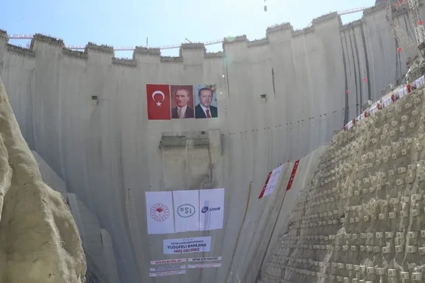 hazine-ve-maliye-bakani-berat-albayraktan-yusufeli-baraji-paylasimi-1591458143140.jpeg Hazine ve Maliye Bakanı Berat Albayrak'tan 'Yusufeli Barajı' paylaşımı-2