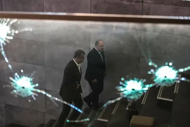 Bakan Mustafa Varank şehit ağabeyini ve 15 Temmuz gecesi yaşadıklarını anlattı: Son anına kadar cesurca mücadele etti-11
