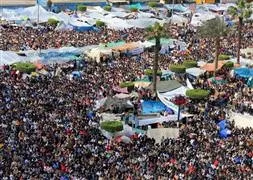 Göstericiler Saray’a yürüyor