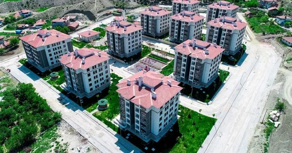 ev-sahibi-ve-kiracilar-dikkat-hayalet-evlere-vergi-modeli-1687637398186.jpg Fırsatçılara geçit yok yasal düzenleme hazırlanıyor! Hayalet evlere vergi modeli-2