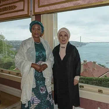 Emine Erdoğan, Nijerya Devlet Başkanı’nın eşi Oluremi Tinubu’yu ağırladı