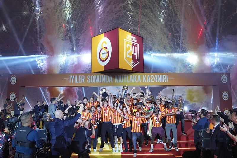 Çilek değil Portakal! EURO 2024'ün yıldızı Galatasaray'a geliyor - 6