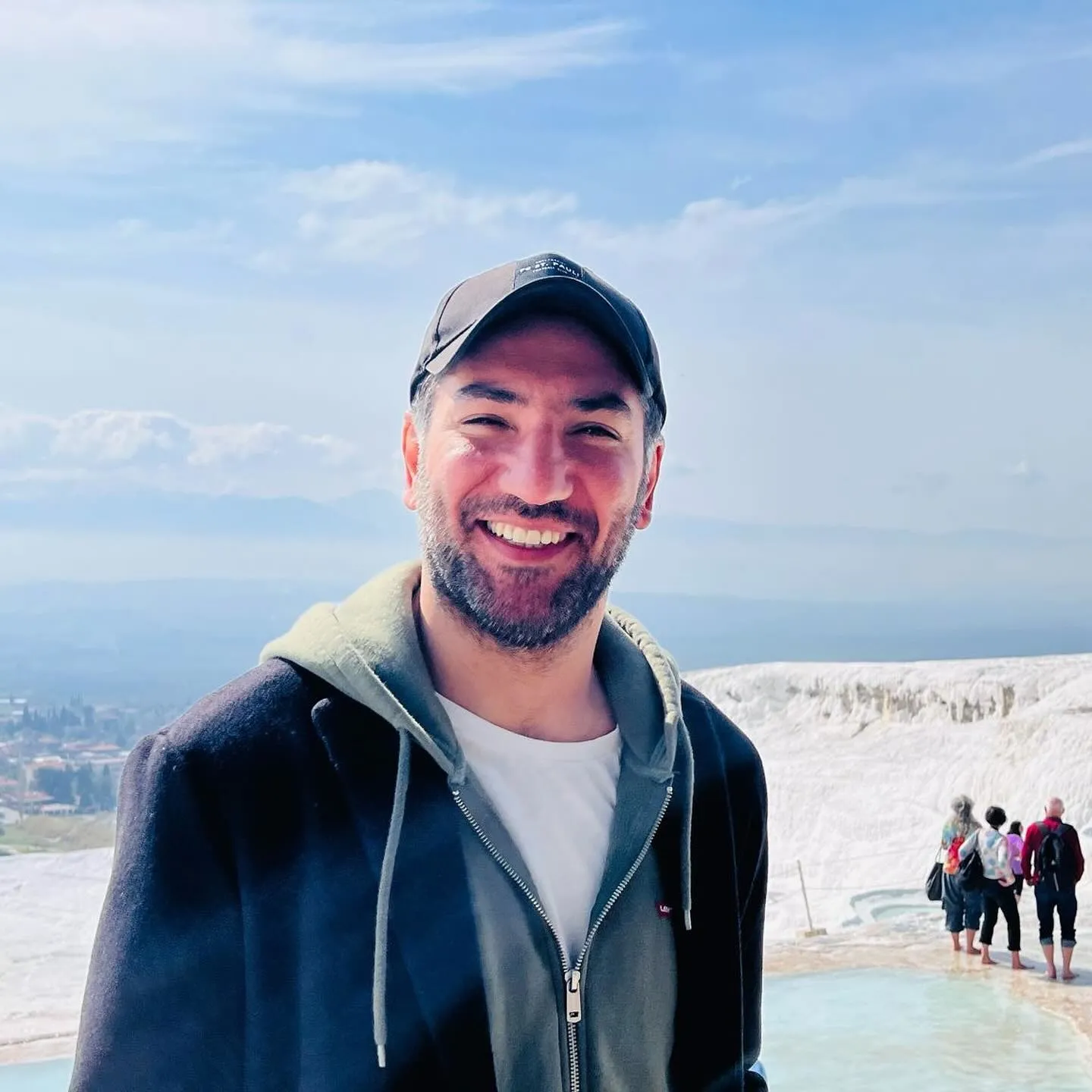 Başka Bir Gün'ün Tuna'sı Berkay Ateş'in büyük aşkı Filenin Sultanları’ndan çıktı! Ezgi Mola’nın partneri bakın kiminle sevgili... - 2