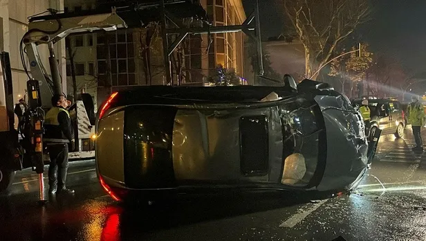 Kadıköy'de makas atan otomobil sürücüsü ölümden döndü!-3