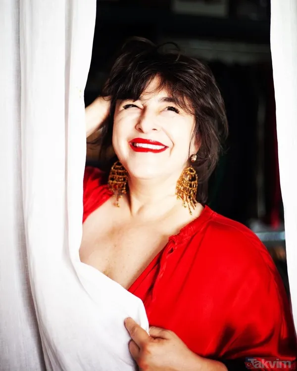 Esra Dermancıoğlu’nun “saklı kalmasını istedim” dediği kızına bakın! Görenin nutku tutuldu! Demet Evgar'dan tek kelimelik yorum... - 6