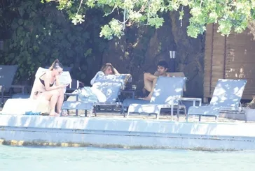Mert Ramazan Demir yeni aşkıyla Bodrum’da görüntülendi