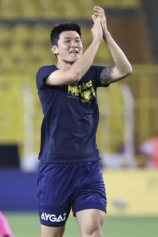 fenerbahce-oyuncusu-kim-min-jaeye-rennes-de-talip-oldu-1657003121864.jpg