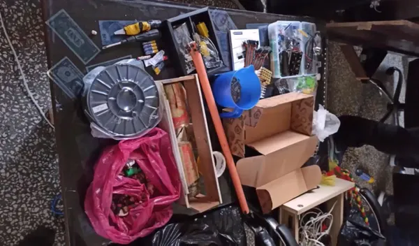 pitbull-kopeklerini-silah-gibi-kullanan-pkk-ile-baglantili-suc-orgutu-cokertildi-1640774642730.jpg Pitbull köpeklerini silah gibi kullanan PKK ile bağlantılı suç örgütü çökertildi-10