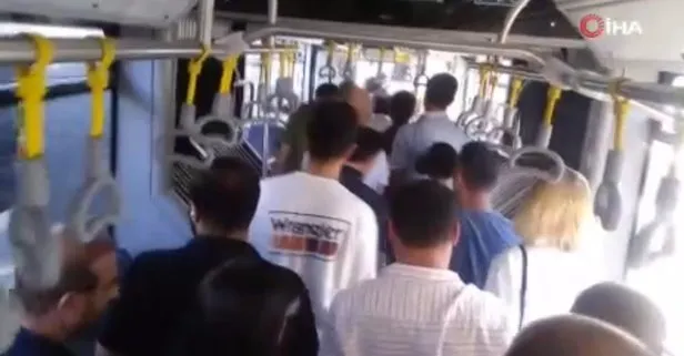 İşte Ekrem İmamoğlu belediyeciliği: İstanbullunun toplu taşıma çilesi katlanıyor: İBB’nin yeni aldığı metrobüs arıza yaptı vatandaş yürümek zorunda kaldı