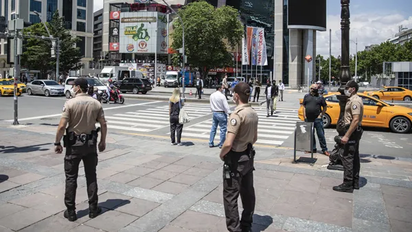 İçişleri Bakanlığı'nın koronavirüs genelgesi resmen uygulamada! Ceza almamak için bu 3 kurala dikkat-6