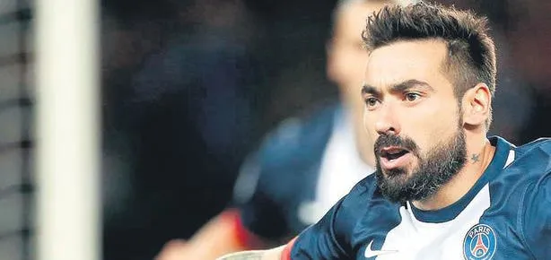 Lavezzi sürprizi