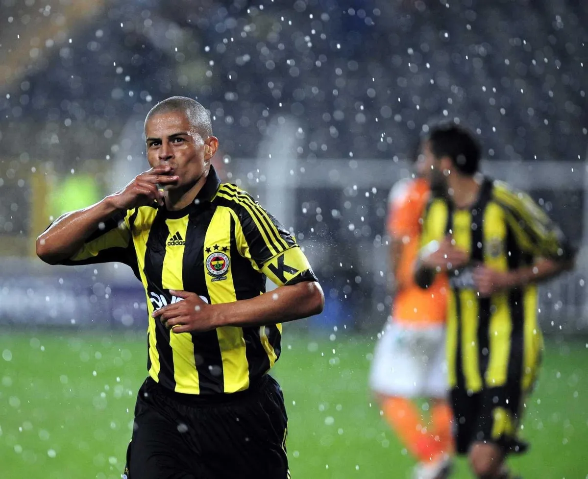 alex-de-souzadan-fenerbahce-ve-marco-asensio-sozleri-1789038413155.jpeg Alex de Souza Fenerbahçe ve Şampiyonlar Ligi ile ilgili konuştu! Unutamadığı maçlar ve güvendiği o isimler-9