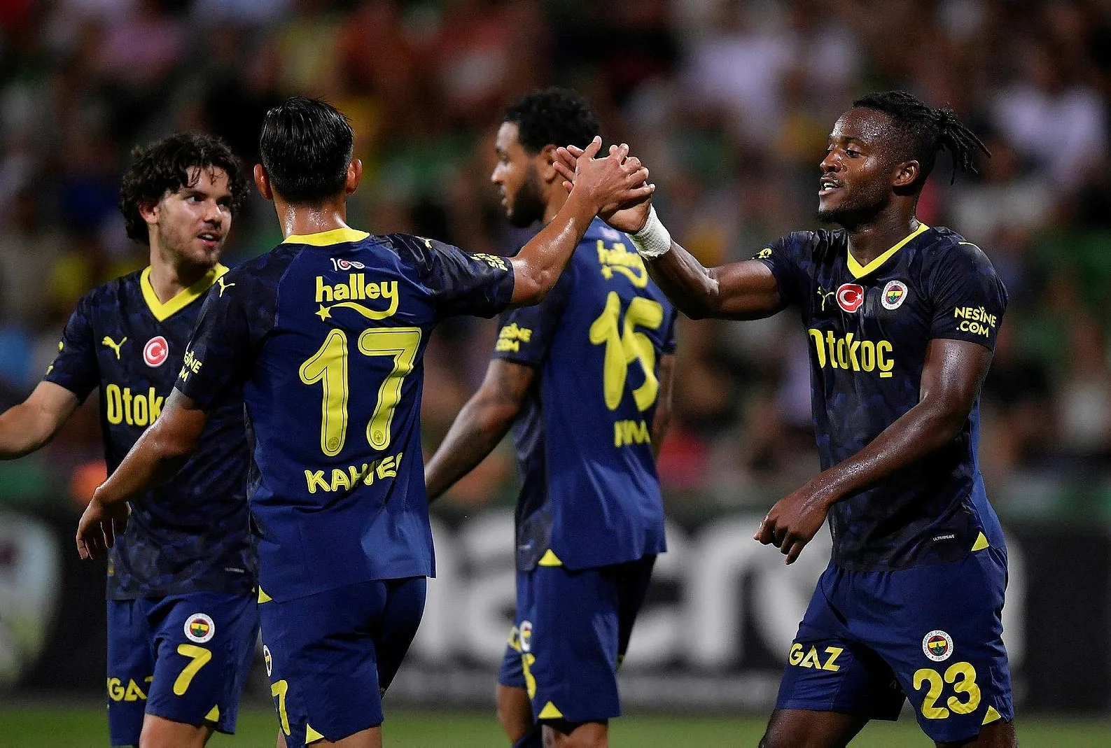 Fenerbahçe’de bir transfer bir ayrılık!