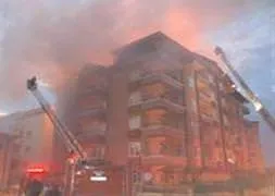 Mangal ateşi binayı yakıyordu