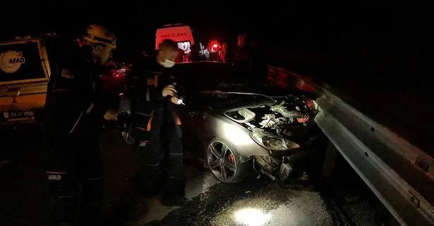 Kocasıyla kavga eden kadın neredeyse canından oluyordu! Bariyerlere saplanan araçtan yaralı olarak çıktı