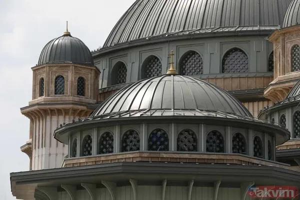 Taksim Camii İstanbul'un sembolleri arasında yerini aldı! İşte en güzel kareler - 29