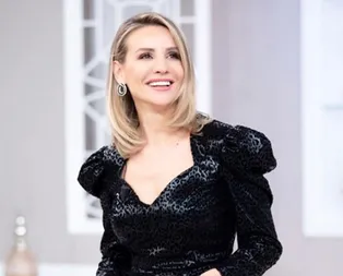 Esra Erol yaşıyla herkesi şaşırttı! İşte 2 çocuk annesi başarılı sunucunun hayatı...