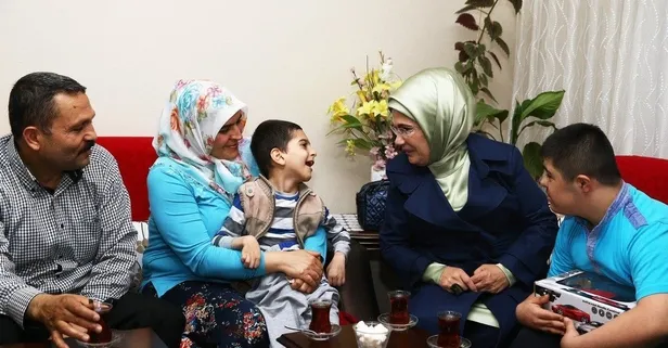 Emine Erdoğan: “Engelli yavrularımız için var gücümüzle çalışıyoruz”