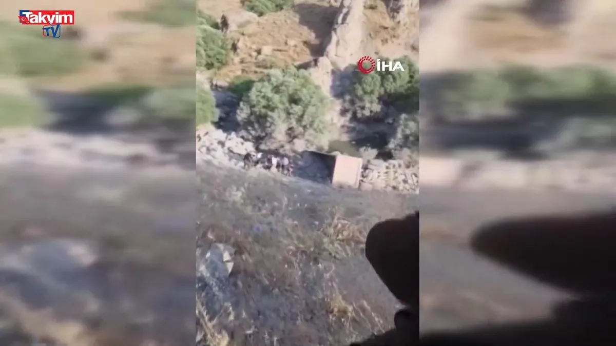 Hakkari’de kamyon uçuruma yuvarlandı: 1 ölü