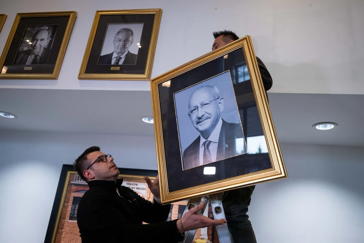 1780299564140.jpeg Bölünme tamtamları: Özel ve İmamoğlu hizbi CHP tabanını koparma evresine geçti | Önce Çiçek sonra Kesici’den sinyal-3